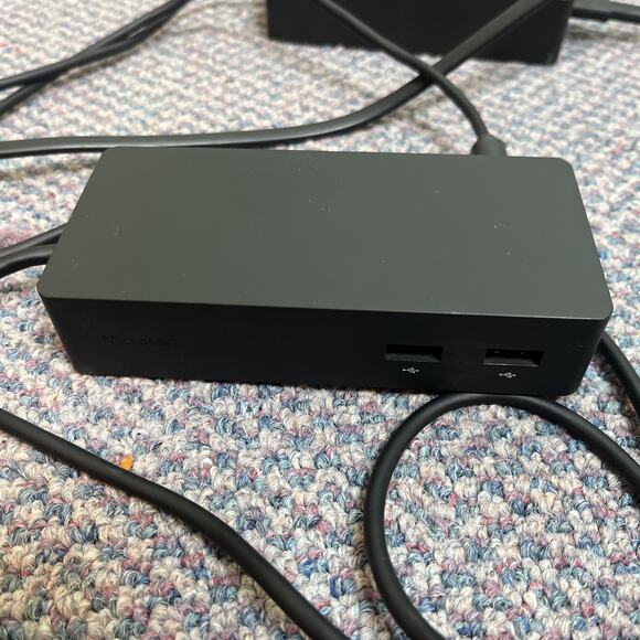 Microsoft Surface Dock 2 Docking Station Model 1661 With Power Adapter - Picture 5 of 8